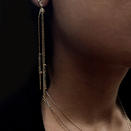 delfine_bijoux_collection_wild_boucles_d_oreilles_longues_or_hematites_sexy_sauvage_jungle_tendance_mode